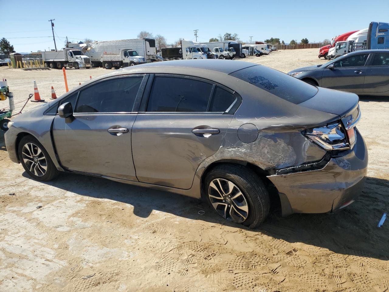 2015 HONDA CIVIC LX - Image 2