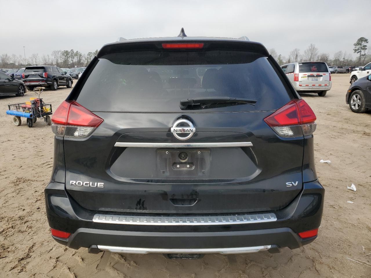 2017 NISSAN ROGUE S - Image 6