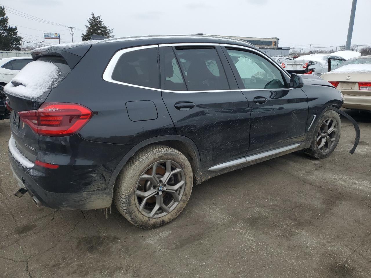 2021 BMW X3 XDRIVE3 - Image 3