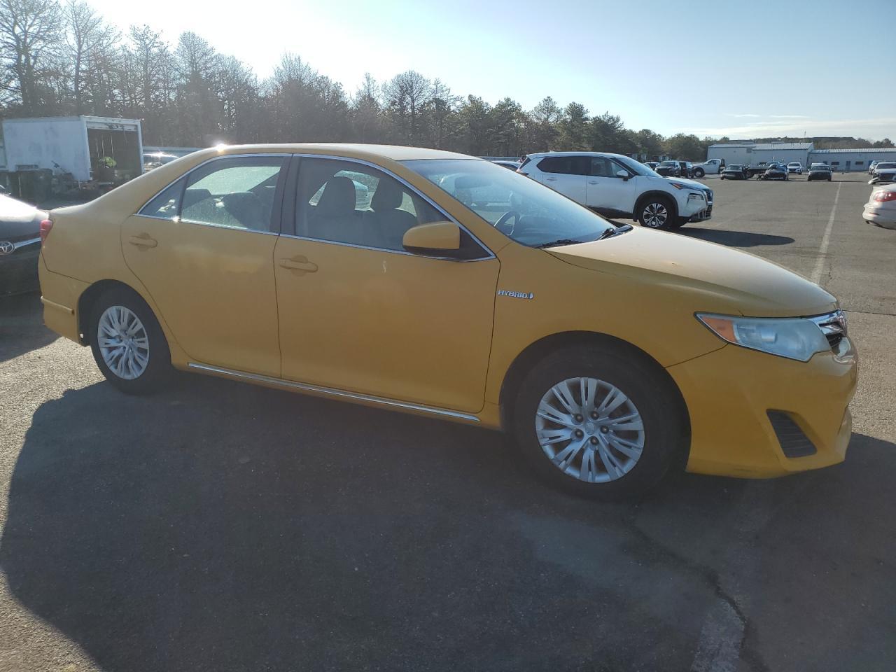 2012 TOYOTA CAMRY HYBR - Фото 4