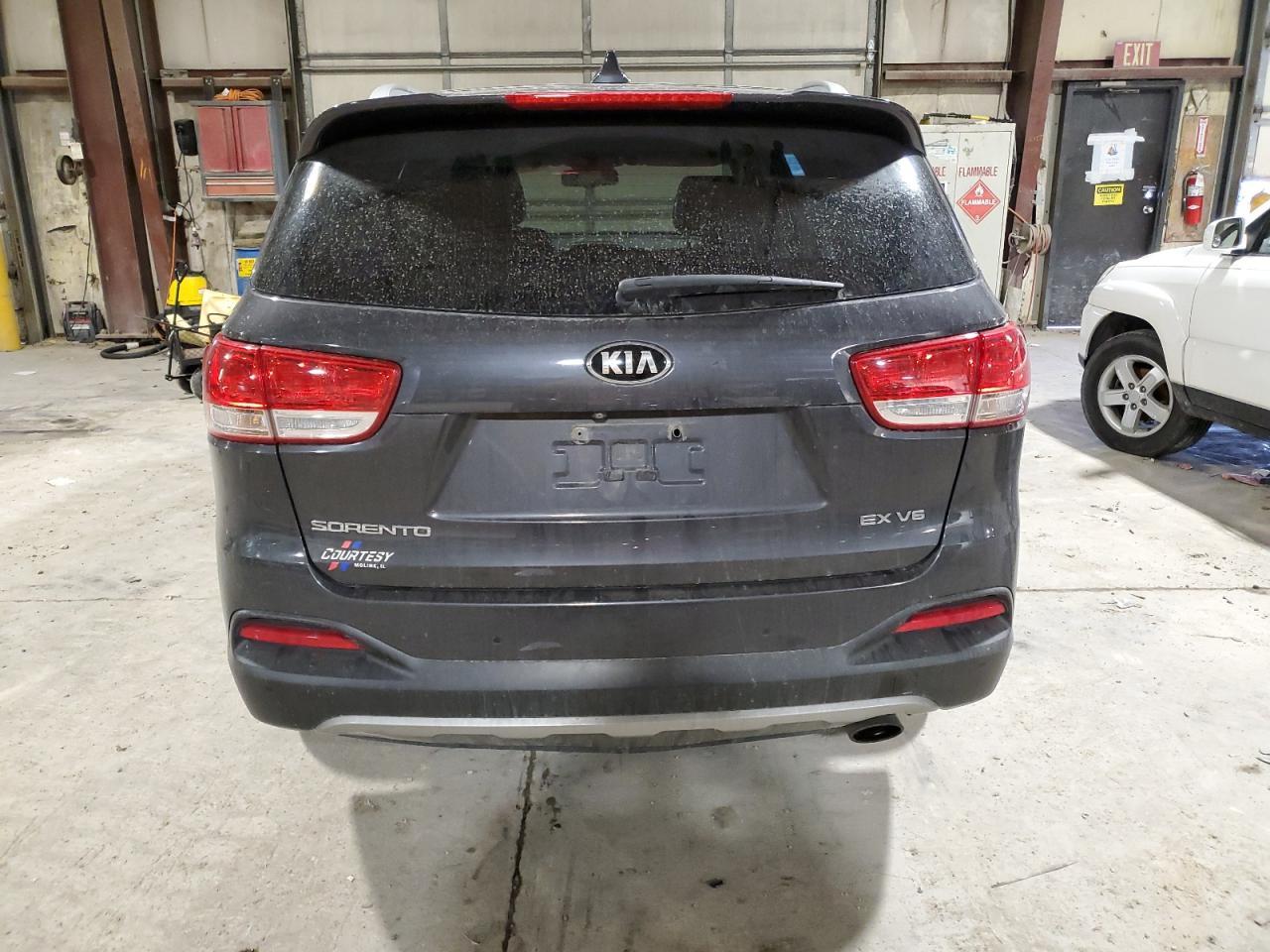 2016 KIA SORENTO EX - Image 6