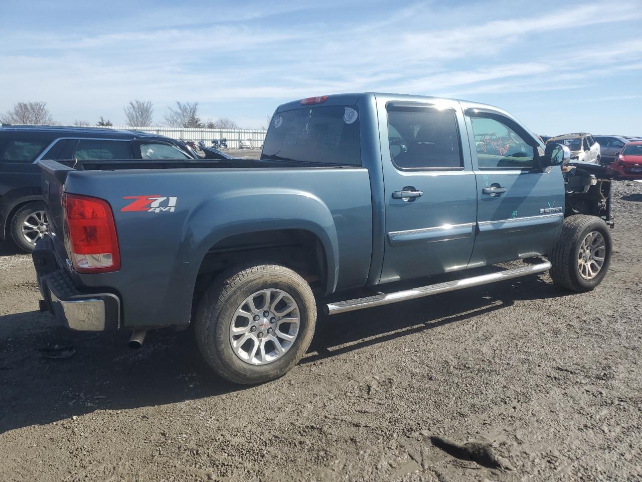 2011 GMC SIERRA K15 - Image 3