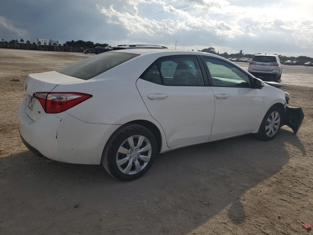 2016 TOYOTA COROLLA L - Фото 3