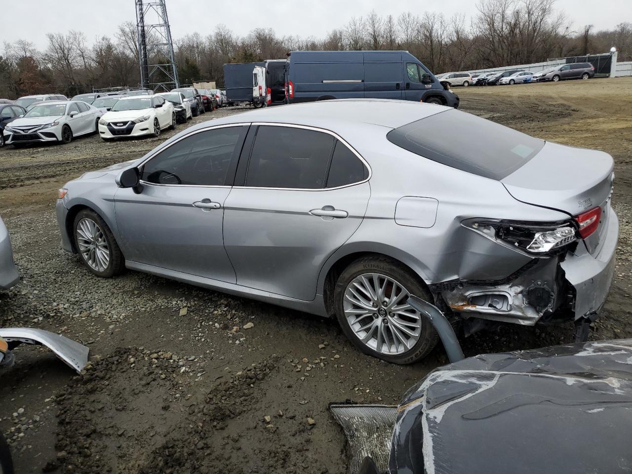 2018 TOYOTA CAMRY L - Фото 2