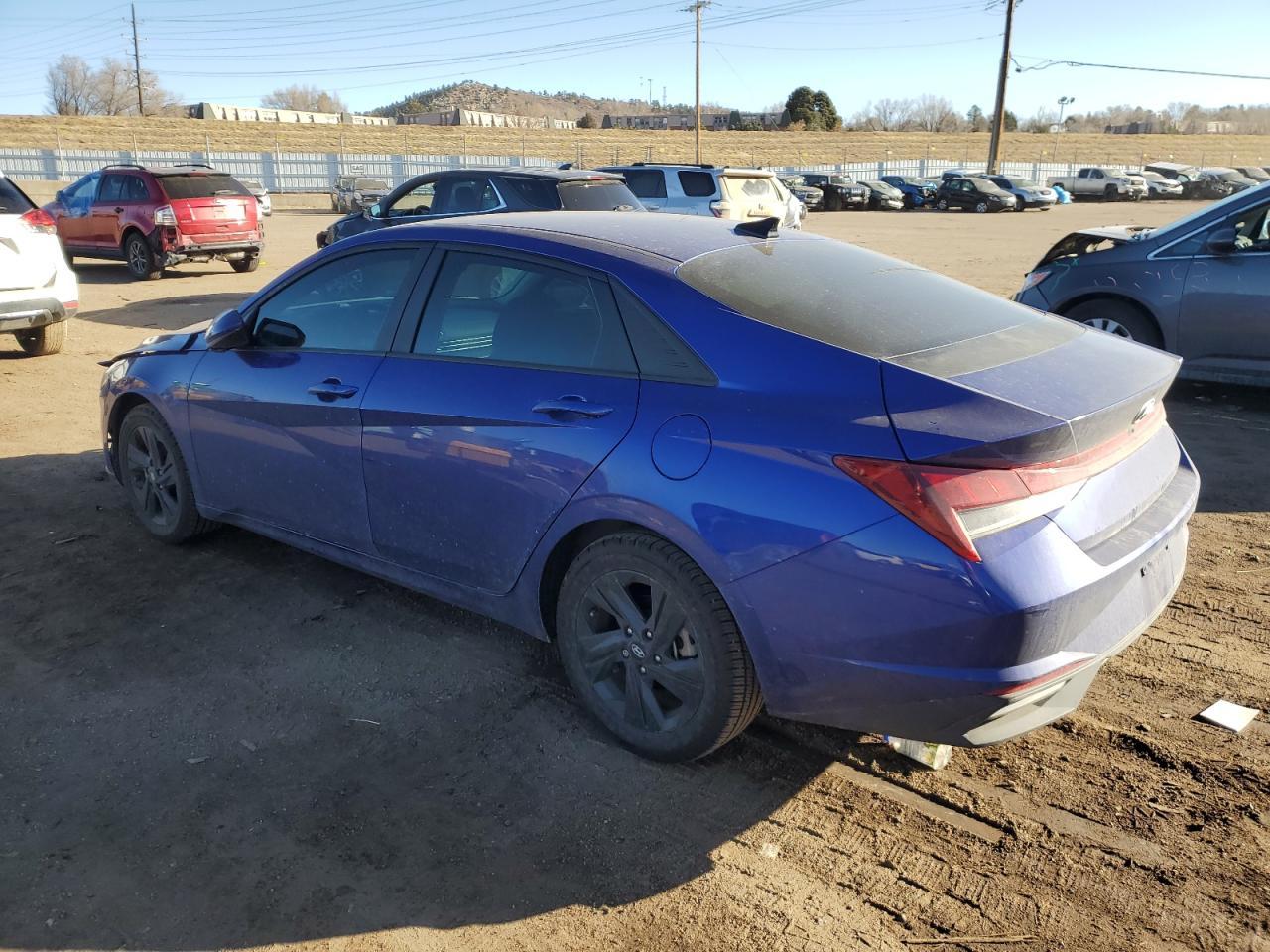 2022 HYUNDAI ELANTRA SE - Фото 2