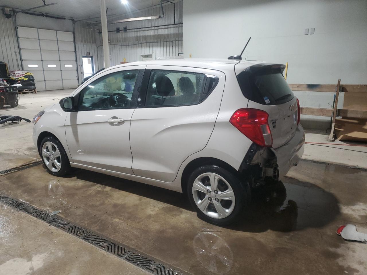 2021 CHEVROLET SPARK LS - Фото 2