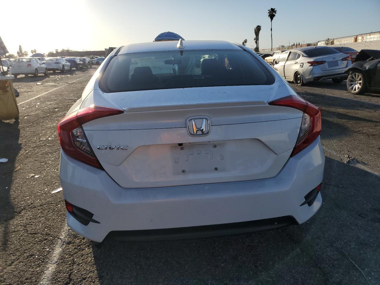 2018 HONDA CIVIC EX - Фото 6