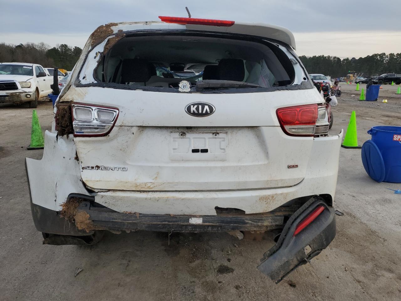 2016 KIA SORENTO LX - Image 6