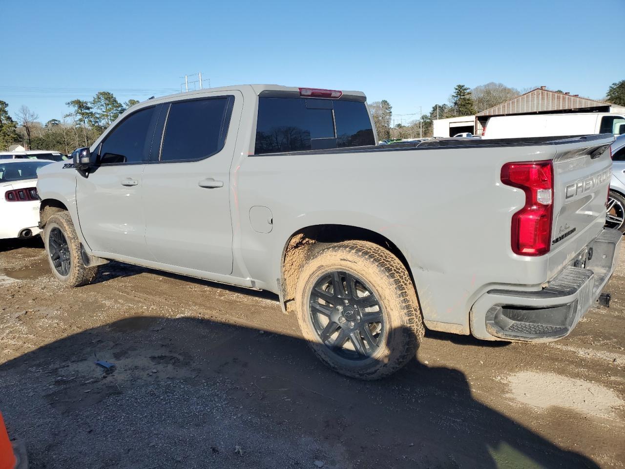 2024 CHEVROLET SILVERADO - Фото 2