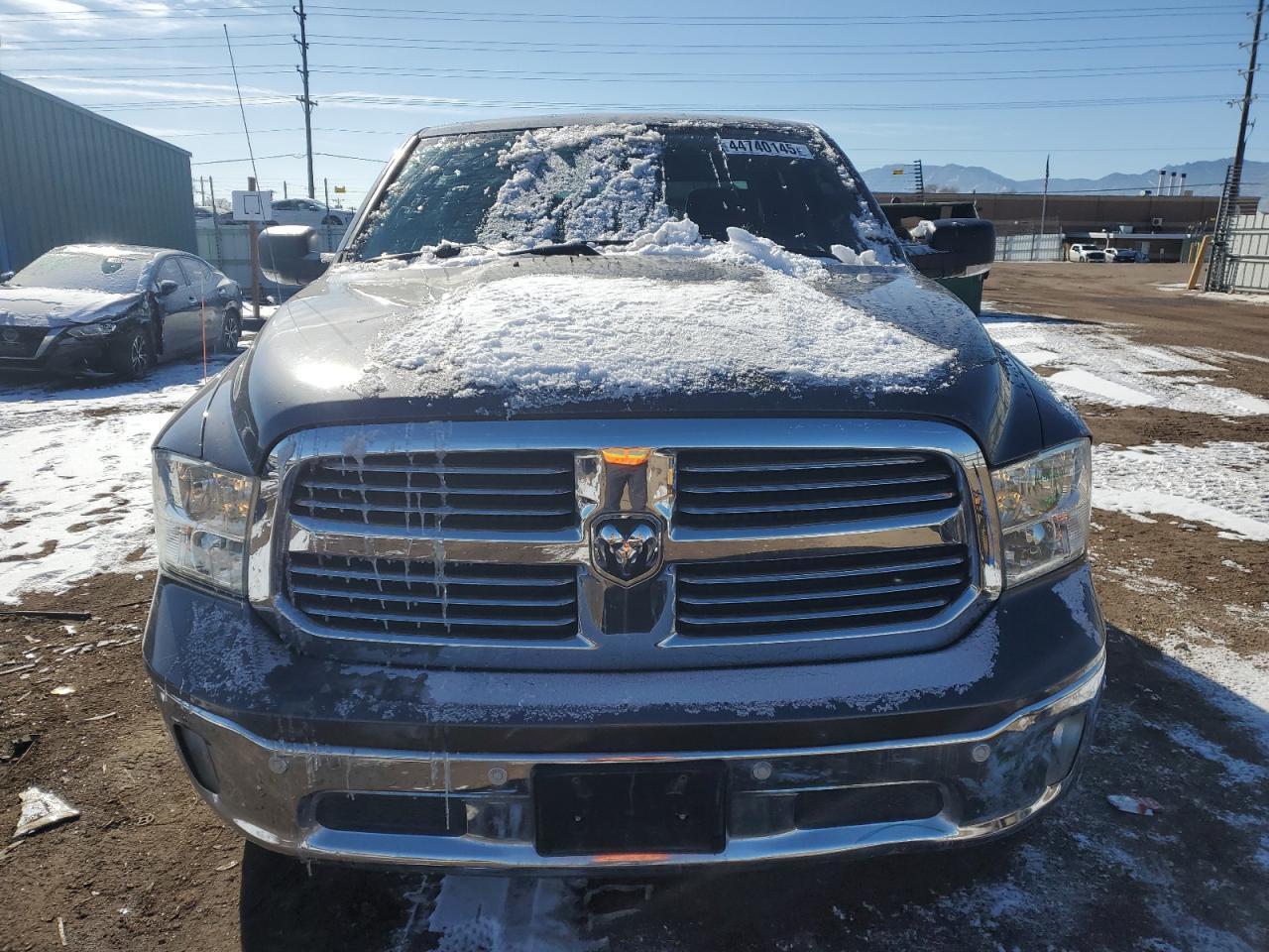 2017 RAM 1500 SLT - Image 5