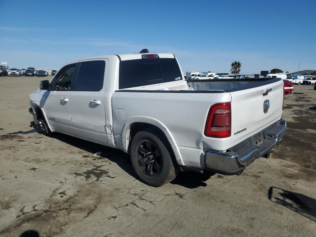 2019 RAM 1500 LARAM - Фото 2