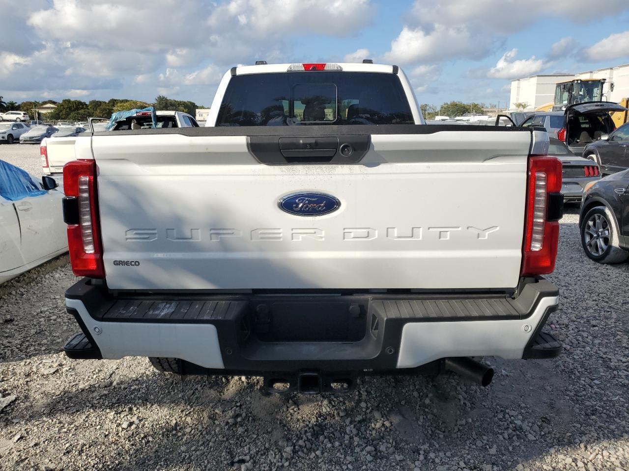 2024 FORD F250 SUPER - Фото 6