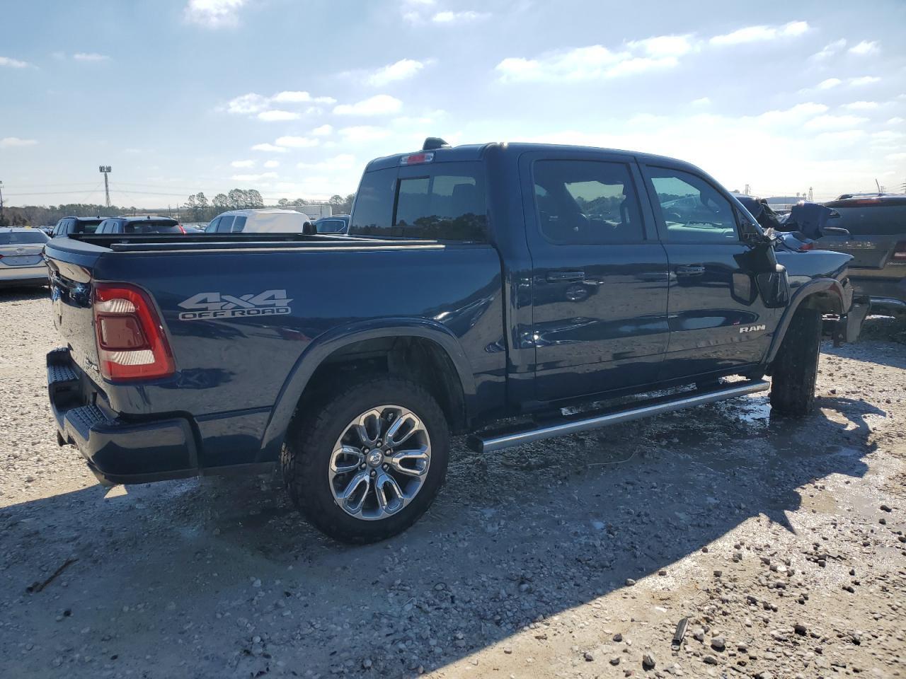 2019 RAM 1500 LARAM - Фото 3