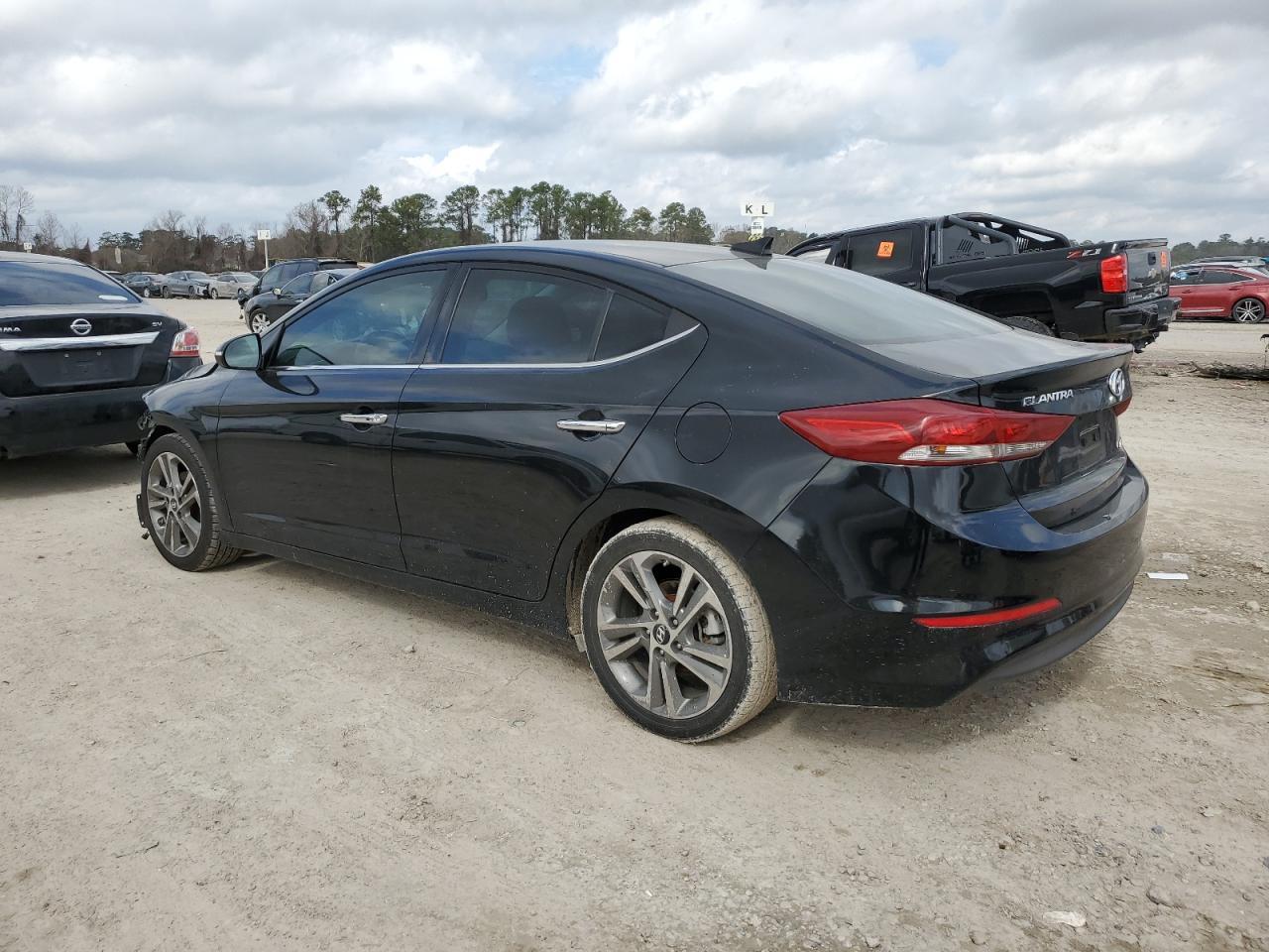2017 HYUNDAI ELANTRA SE - Фото 2
