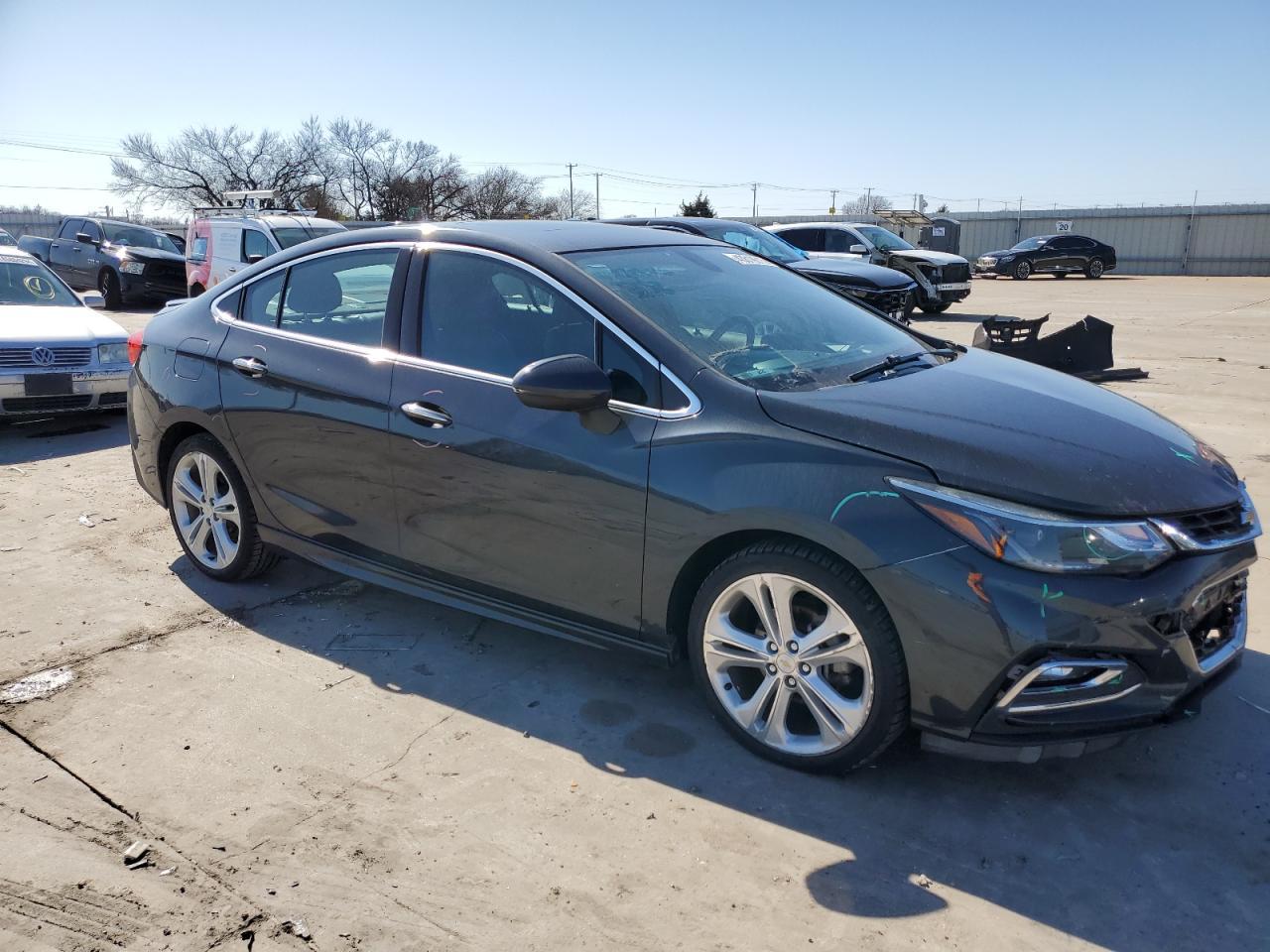 2017 CHEVROLET CRUZE PREM - Image 4