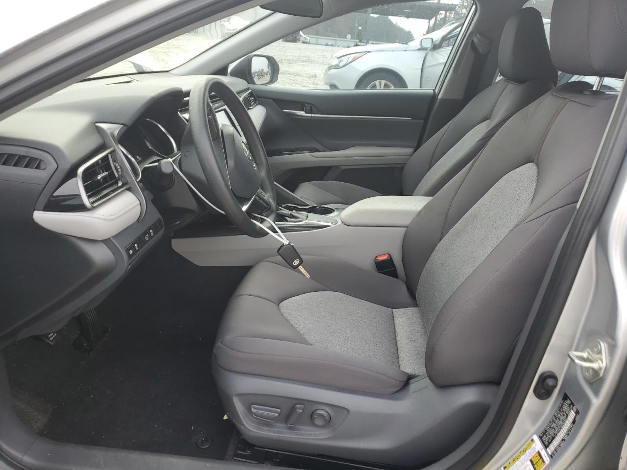 2019 TOYOTA CAMRY L - Image 7