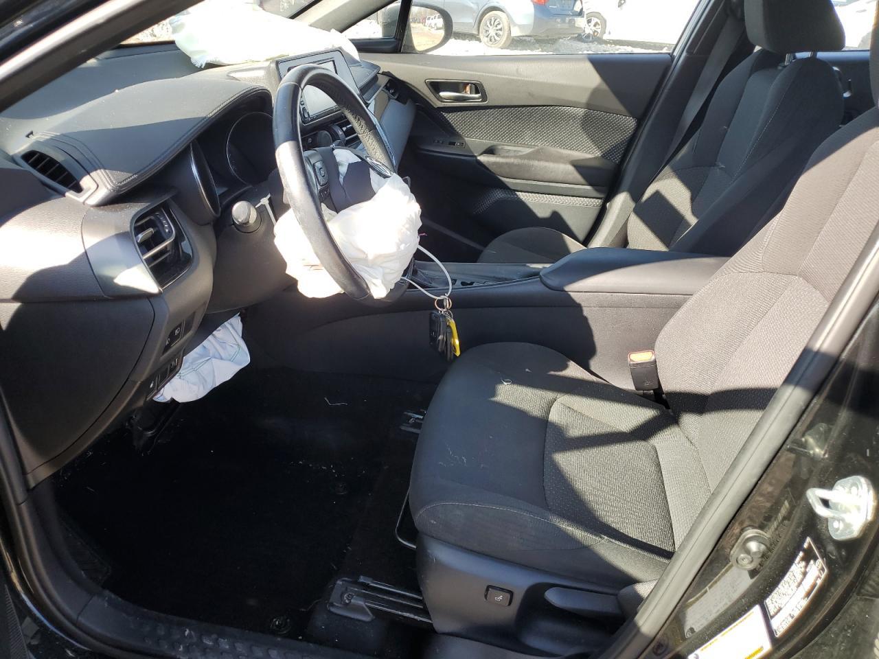 2018 TOYOTA C-HR XLE - Image 7