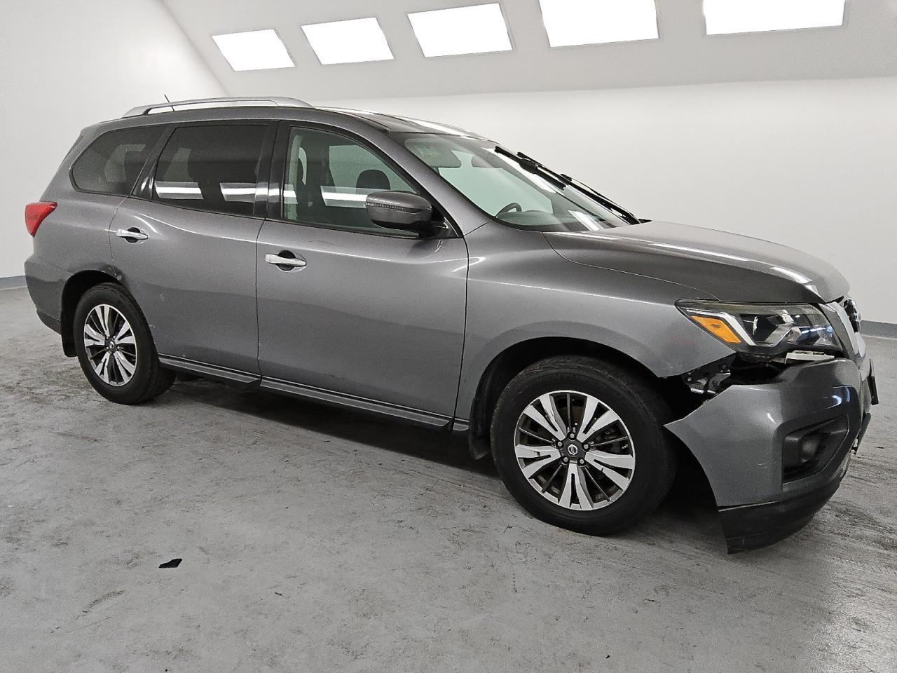 2017 NISSAN PATHFINDER - Фото 4