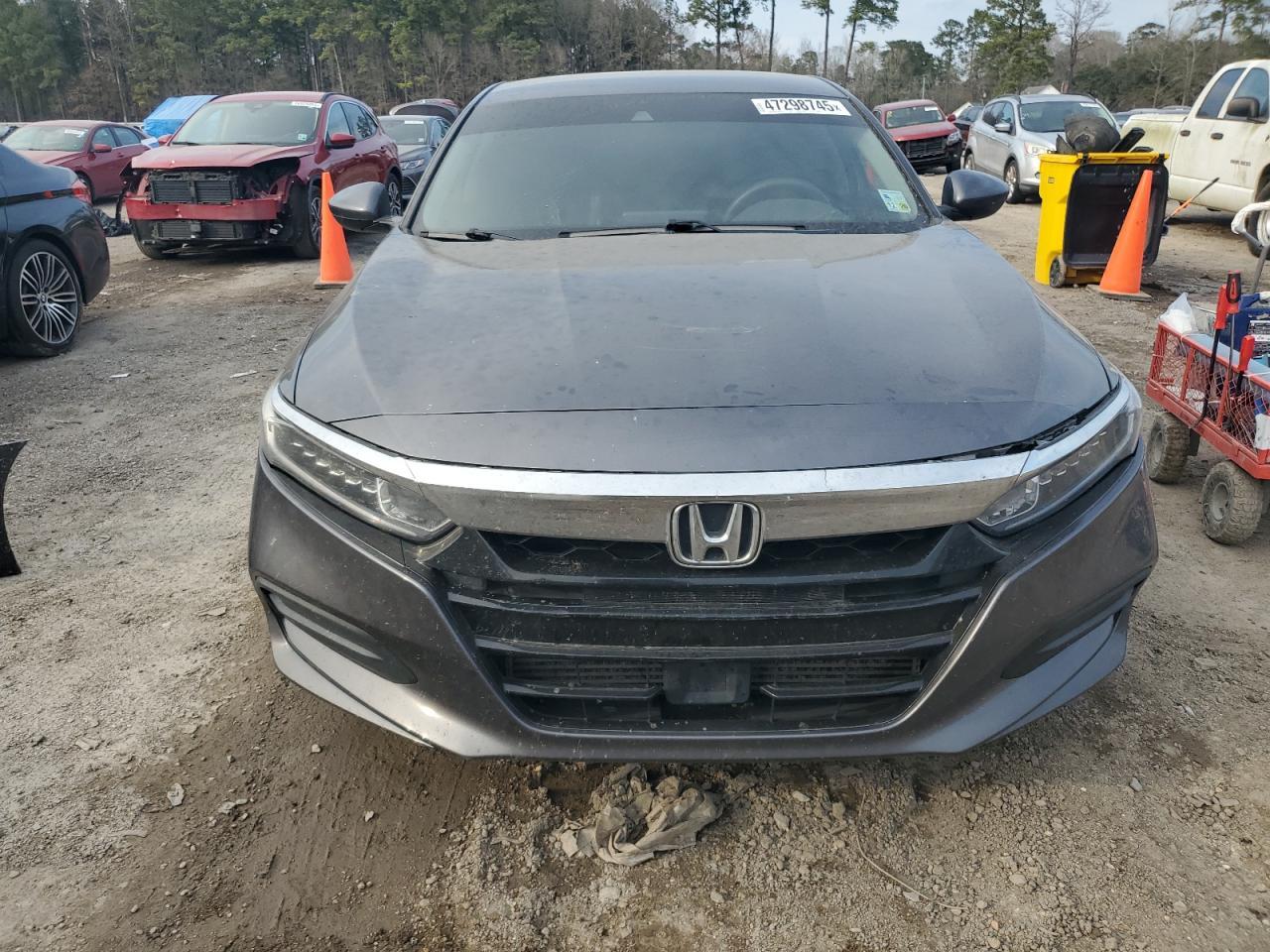 2018 HONDA ACCORD LX - Image 5