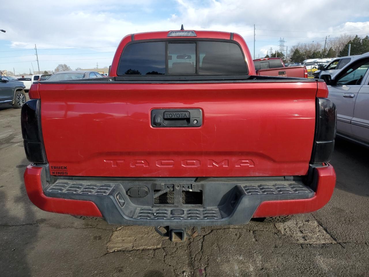 2017 TOYOTA TACOMA DOU - Фото 6