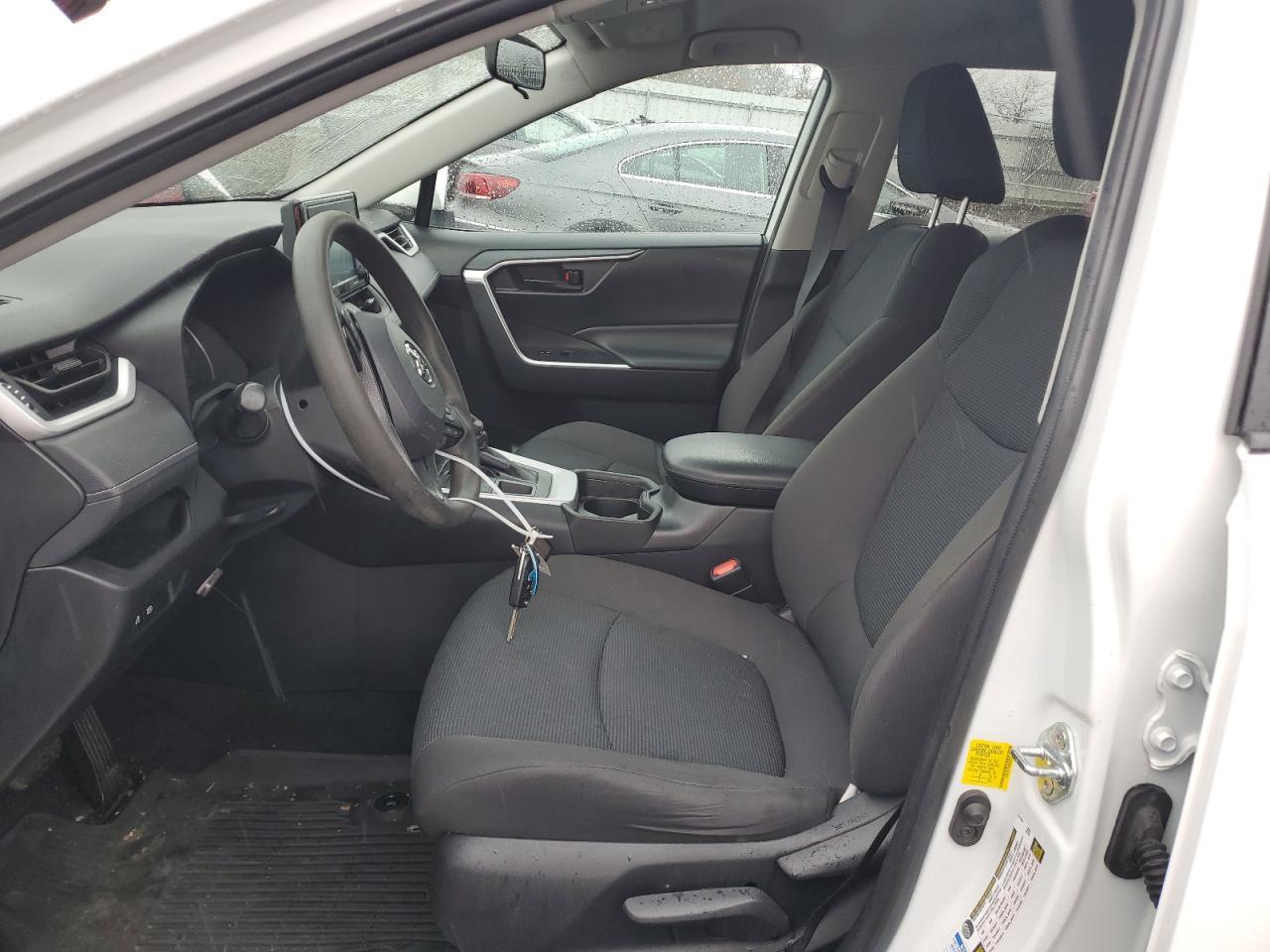 2021 TOYOTA RAV4 LE - Image 7