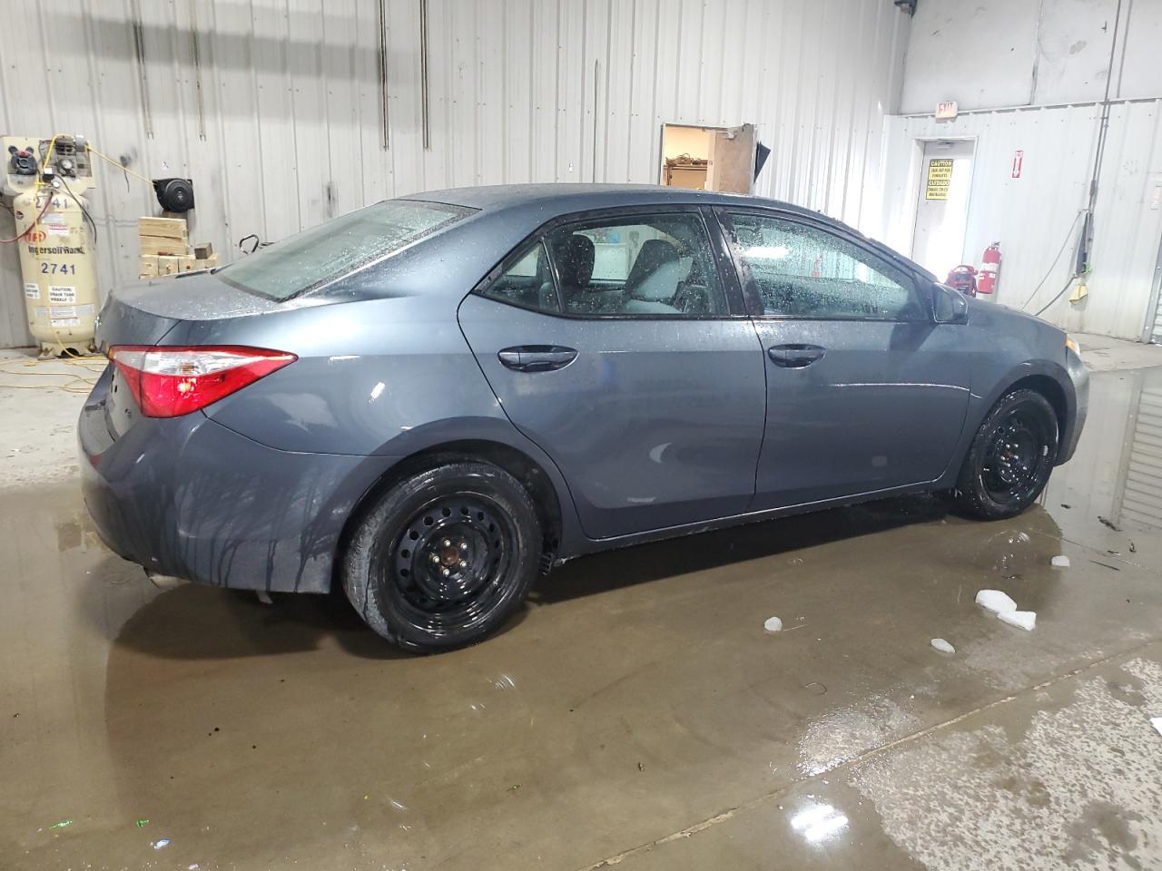 2015 TOYOTA COROLLA L - Фото 3