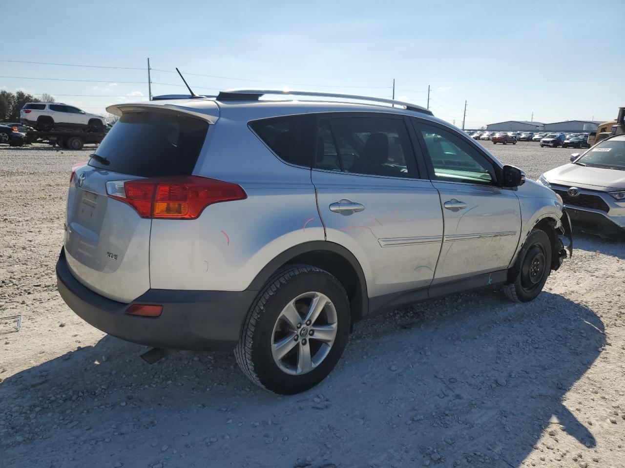 2015 TOYOTA RAV4 XLE - Фото 3