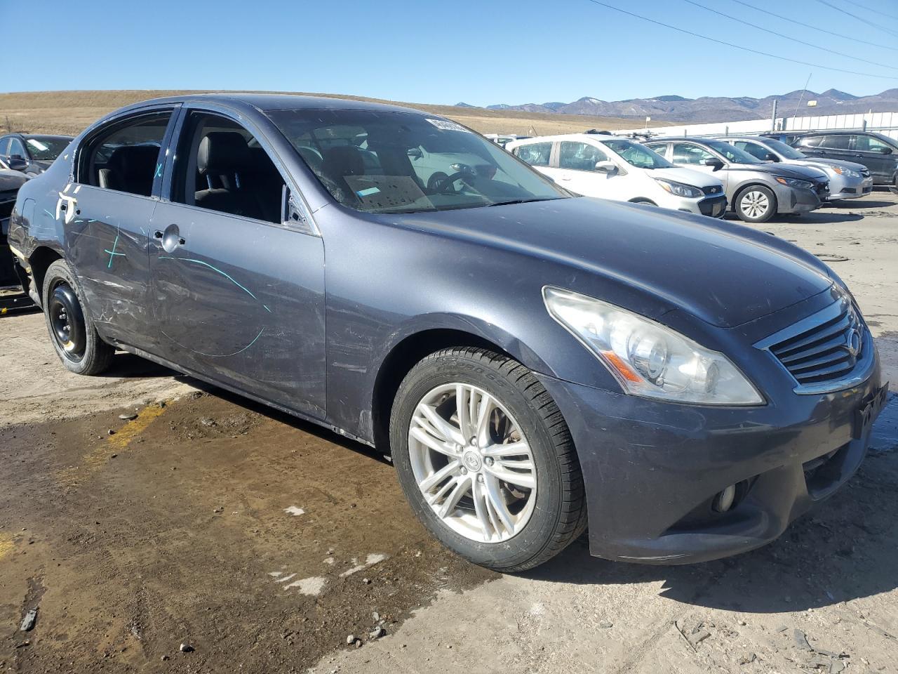 2012 INFINITI G37 - Image 4