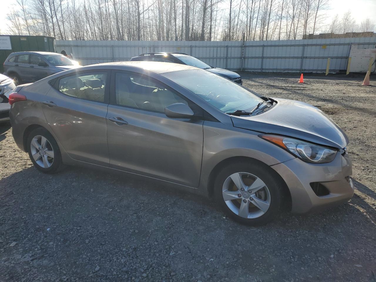 2013 HYUNDAI ELANTRA GL - Image 4