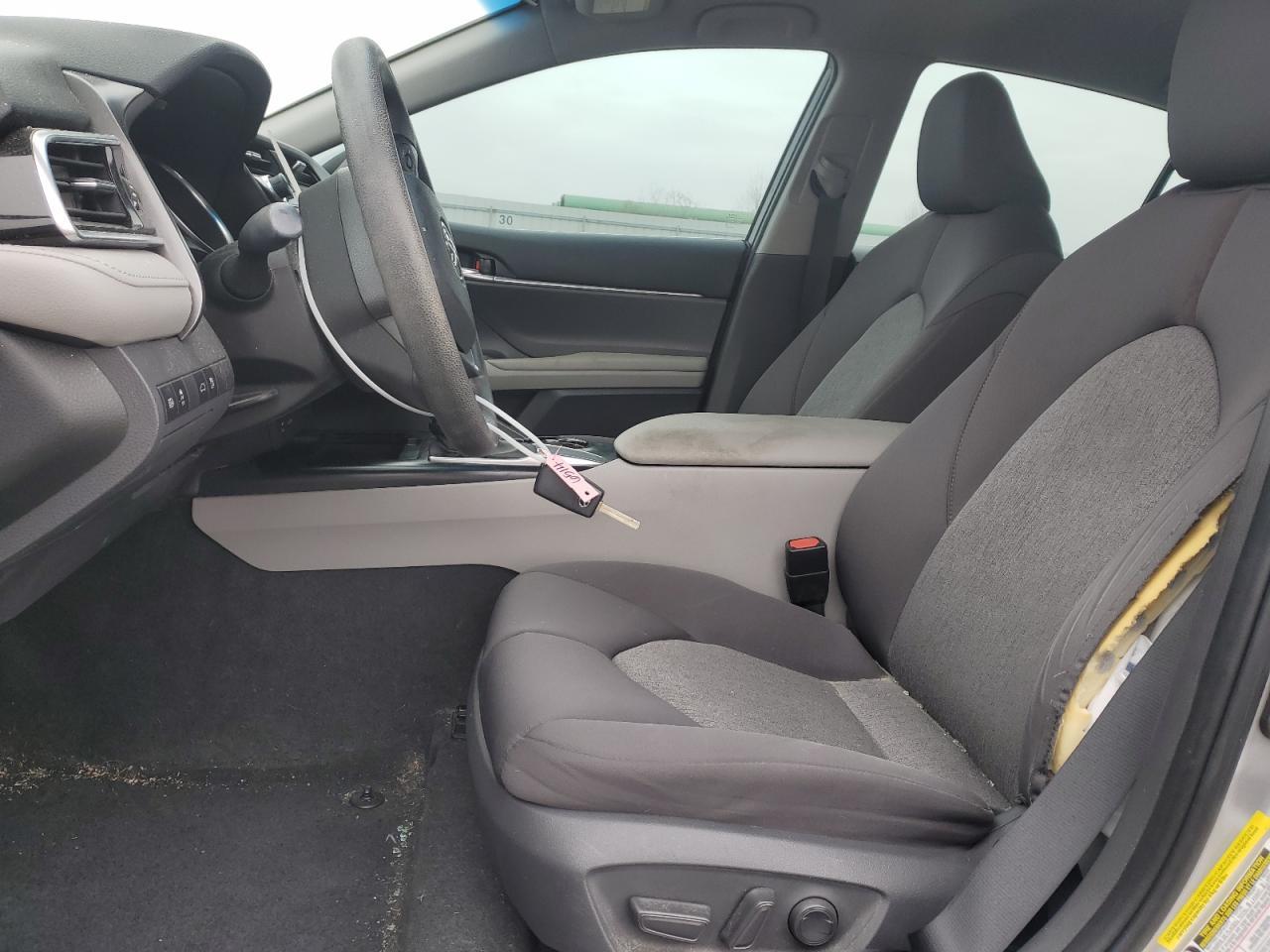 2018 TOYOTA CAMRY L - Фото 7
