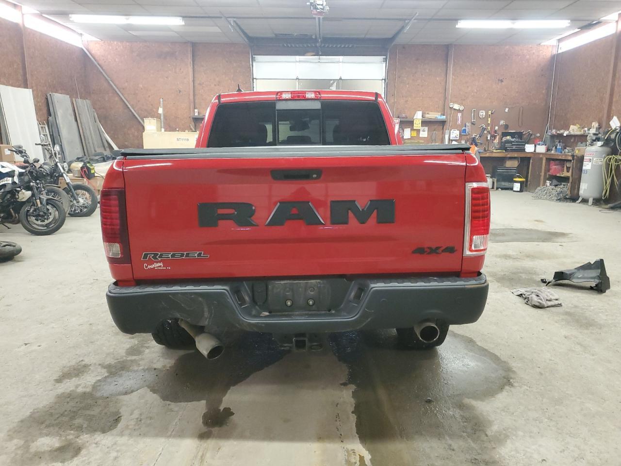 2017 RAM 1500 REBEL - Фото 6