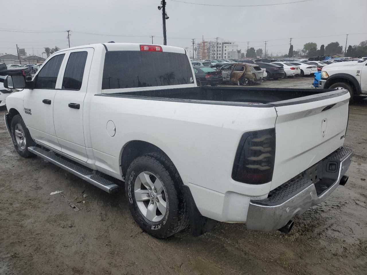 2017 RAM 1500 ST - Фото 2