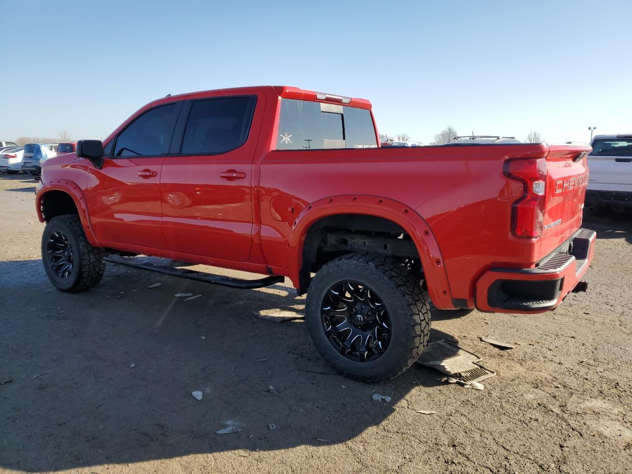 2019 CHEVROLET SILVERADO - Image 2