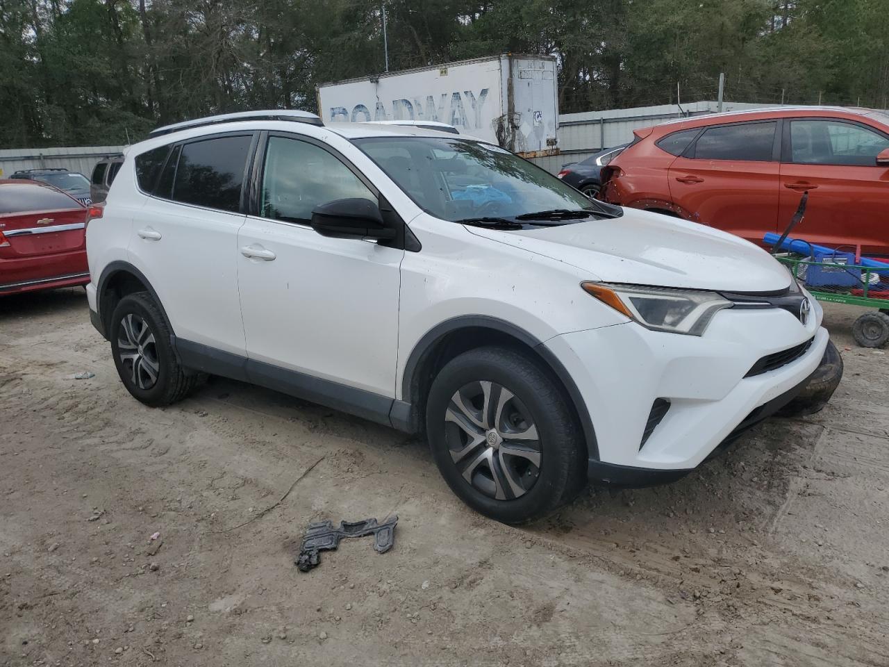 2016 TOYOTA RAV4 LE - Фото 4