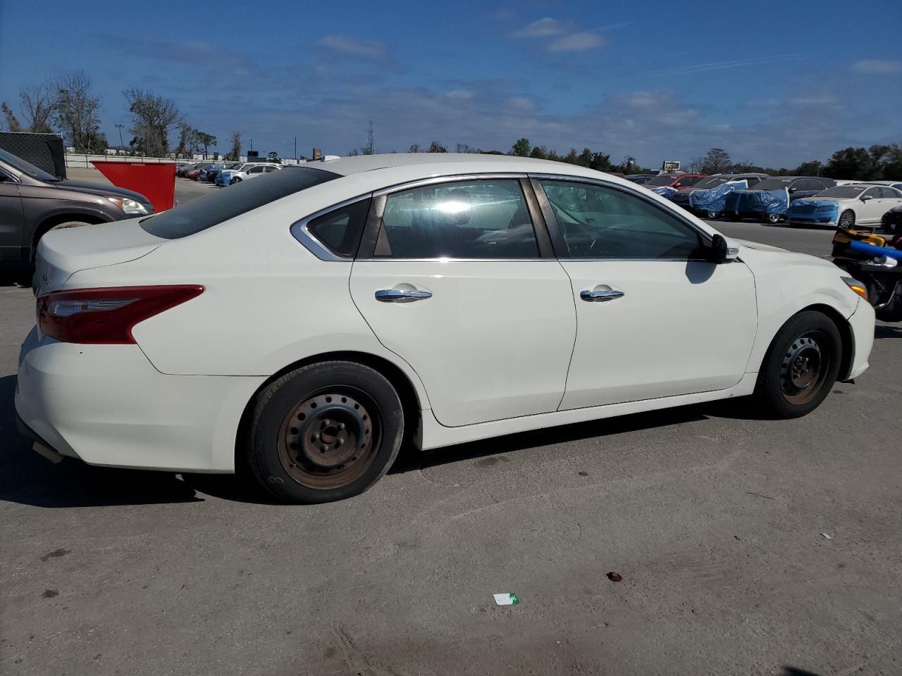 2018 NISSAN ALTIMA 2.5 - Фото 3