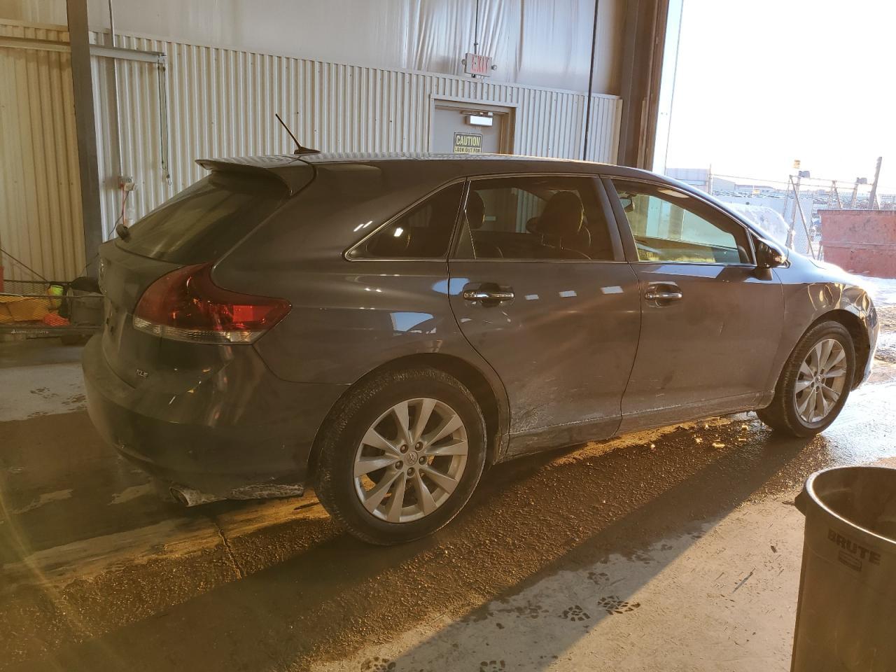 2013 TOYOTA VENZA LE - Фото 3