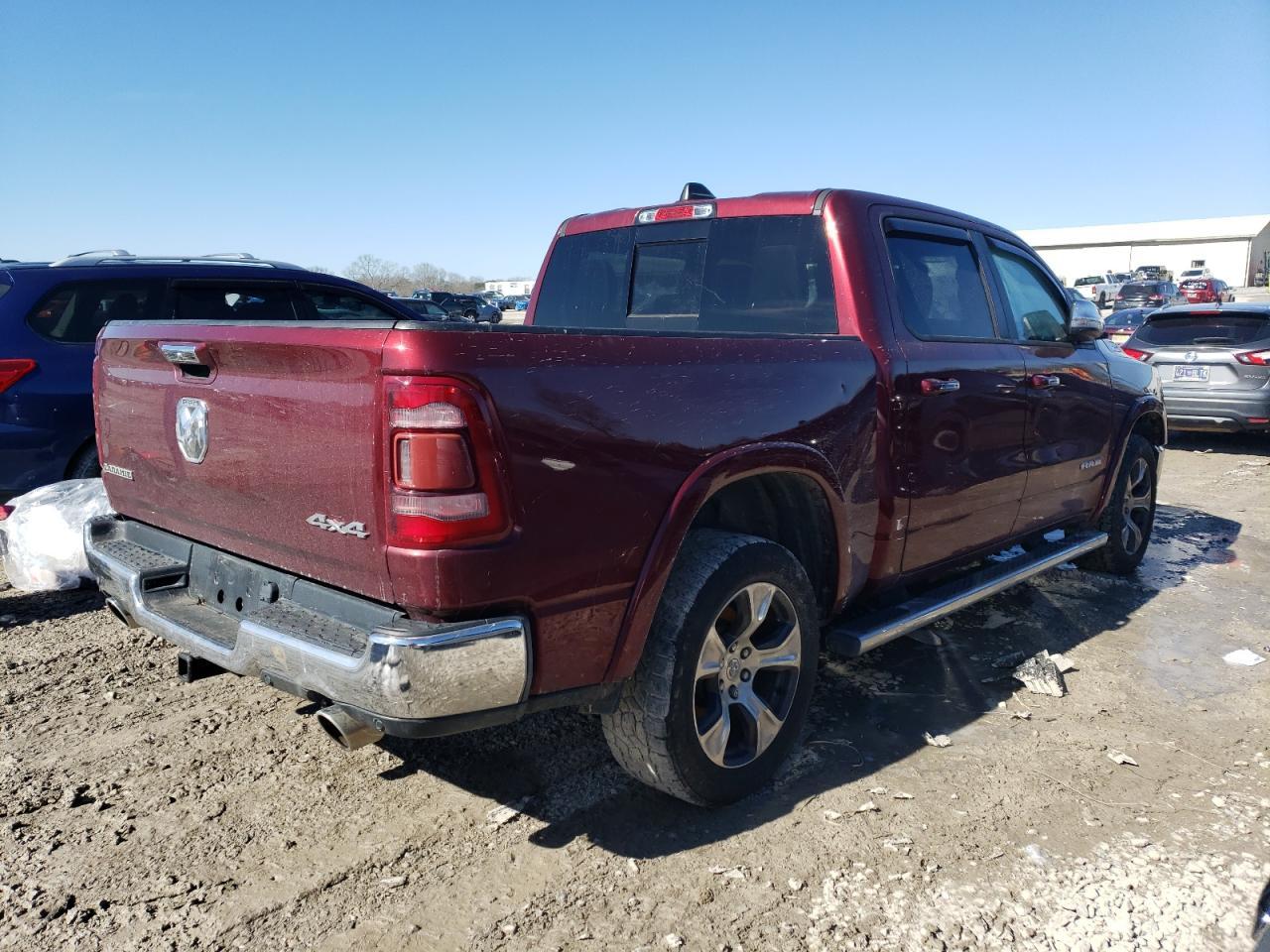 2019 RAM 1500 LARAM - Фото 3