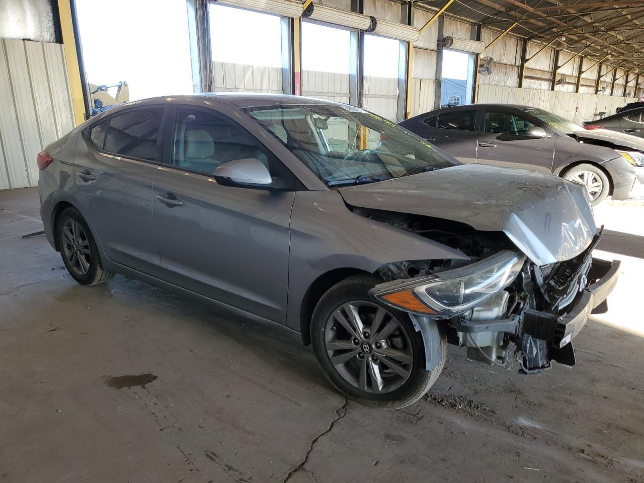 2017 HYUNDAI ELANTRA SE - Image 4