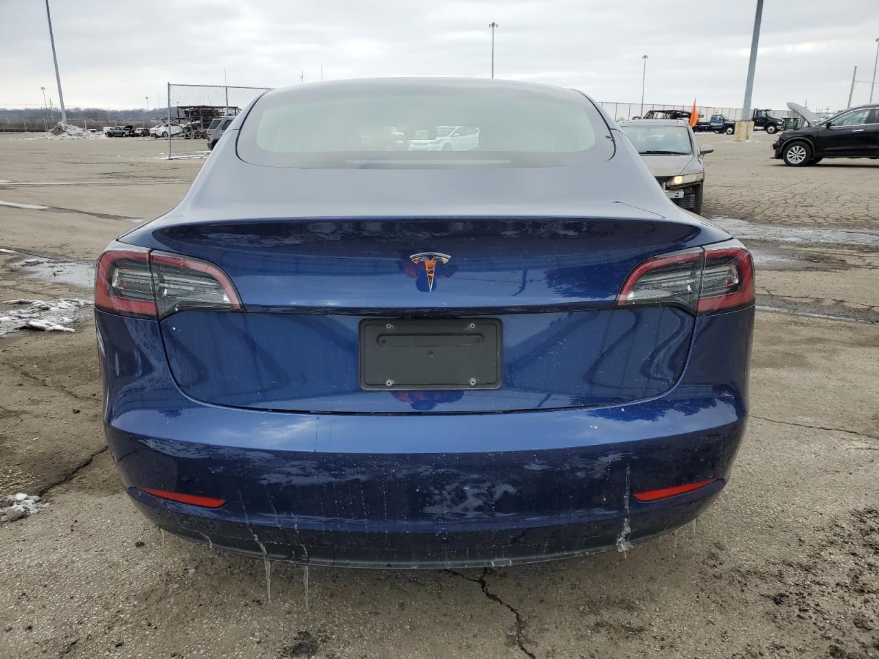 2022 TESLA MODEL 3 - Фото 6