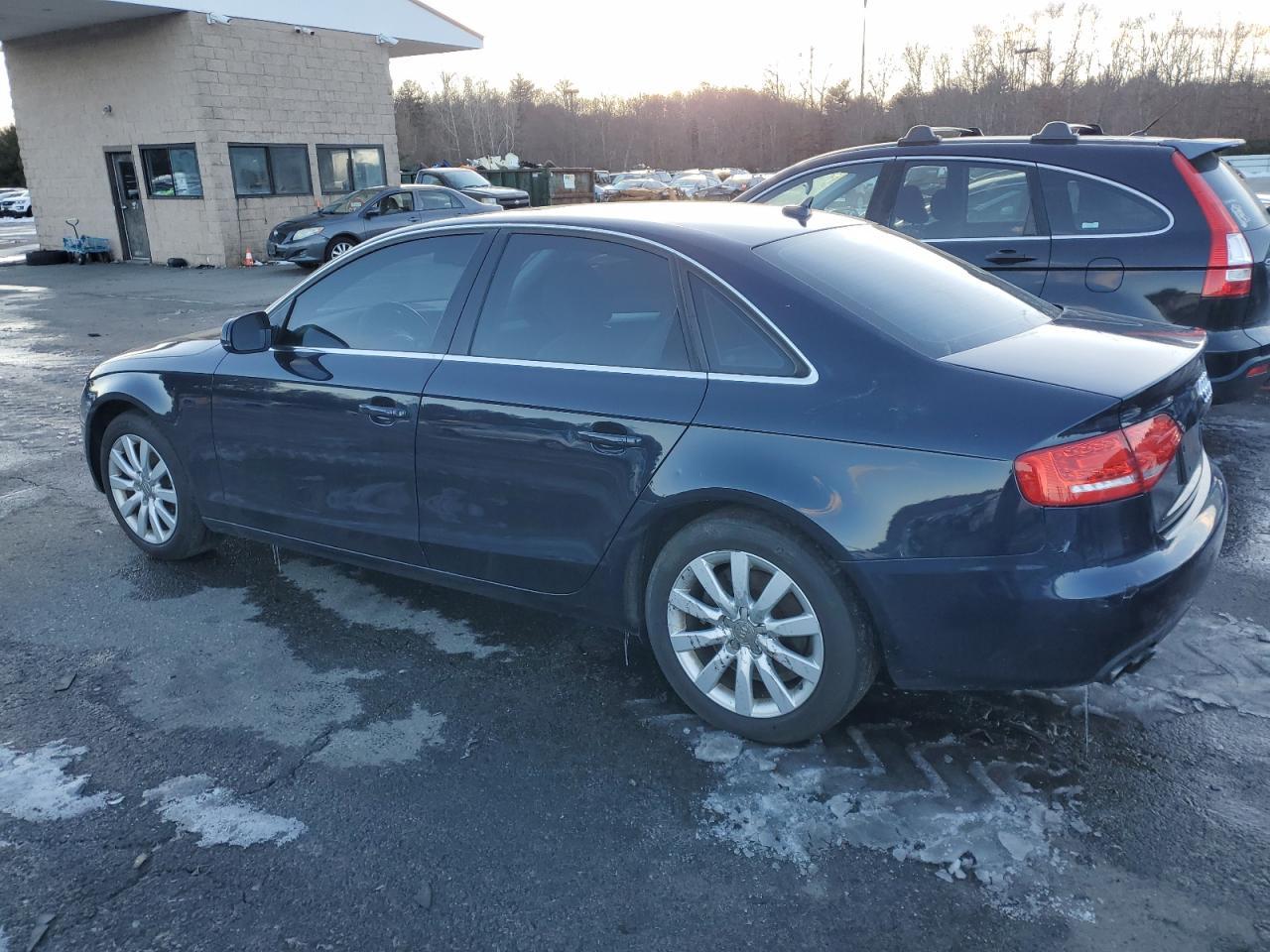 2011 AUDI A4 PREMIUM - Image 2