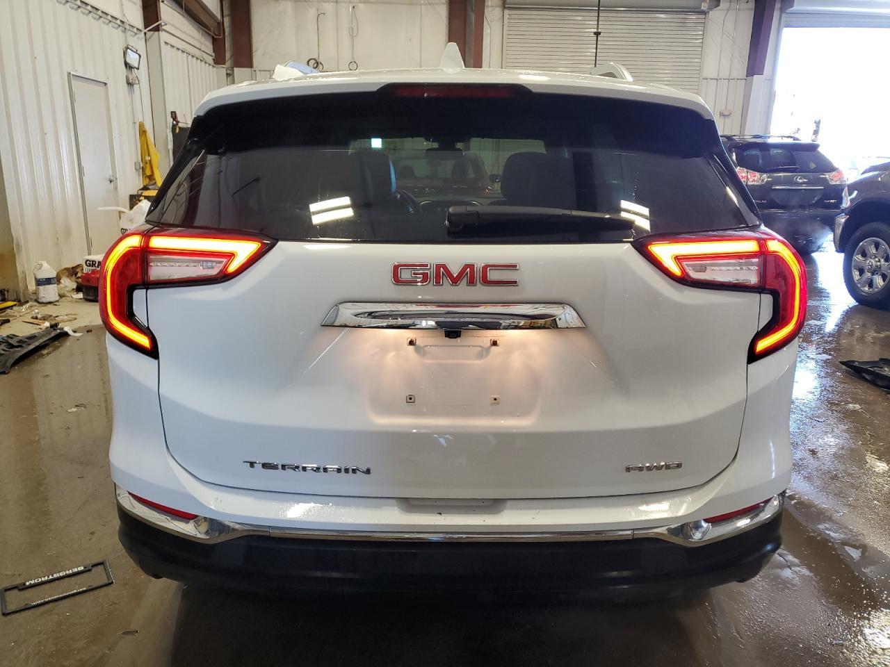 2023 GMC TERRAIN SL - Фото 6