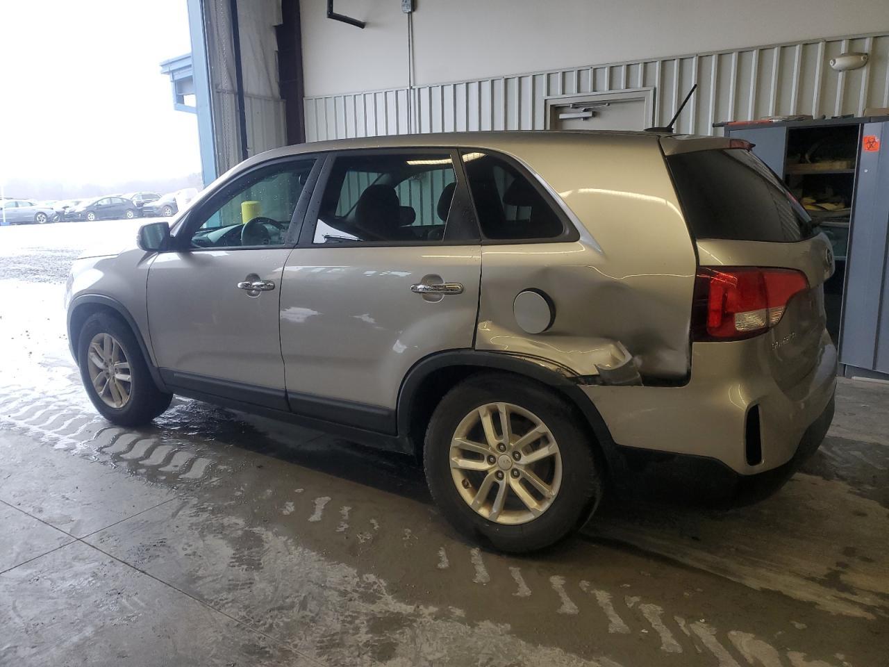 2014 KIA SORENTO LX - Фото 2
