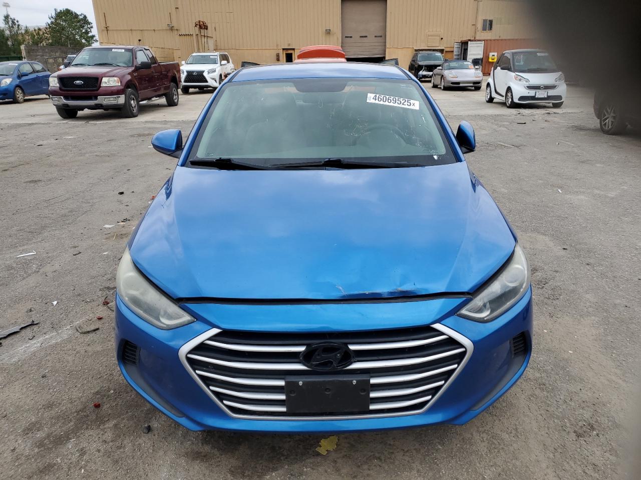 2017 HYUNDAI ELANTRA SE - Фото 5