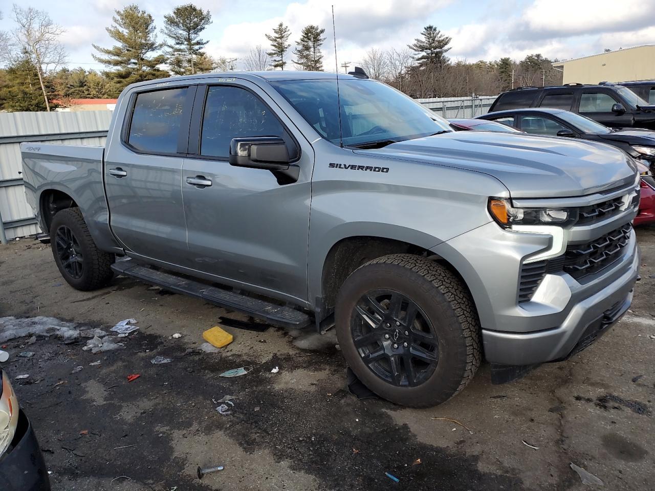 2024 CHEVROLET SILVERADO - Image 4