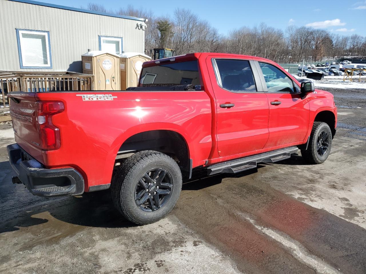 2021 CHEVROLET SILVERADO - Фото 3