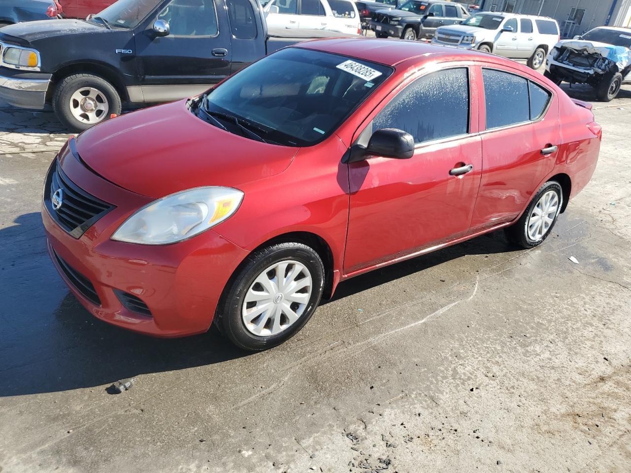 2014 NISSAN VERSA S