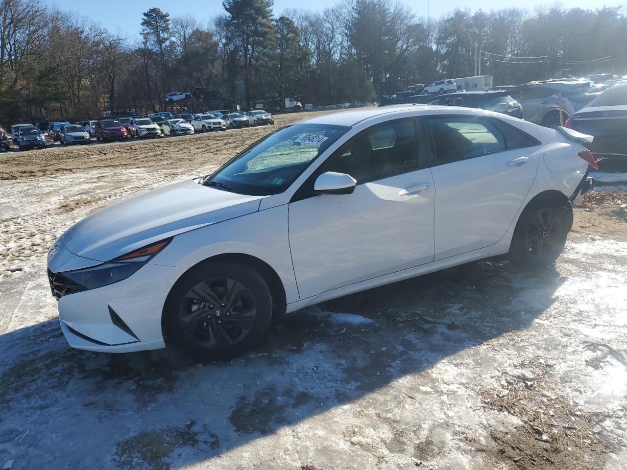 2023 HYUNDAI ELANTRA SE