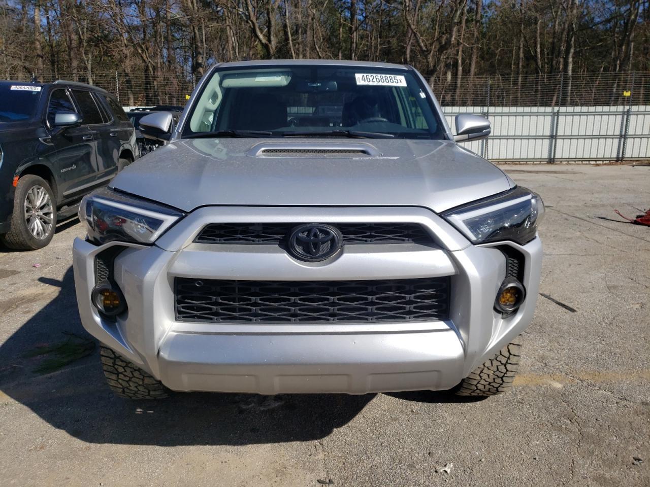2019 TOYOTA 4RUNNER SR - Image 5