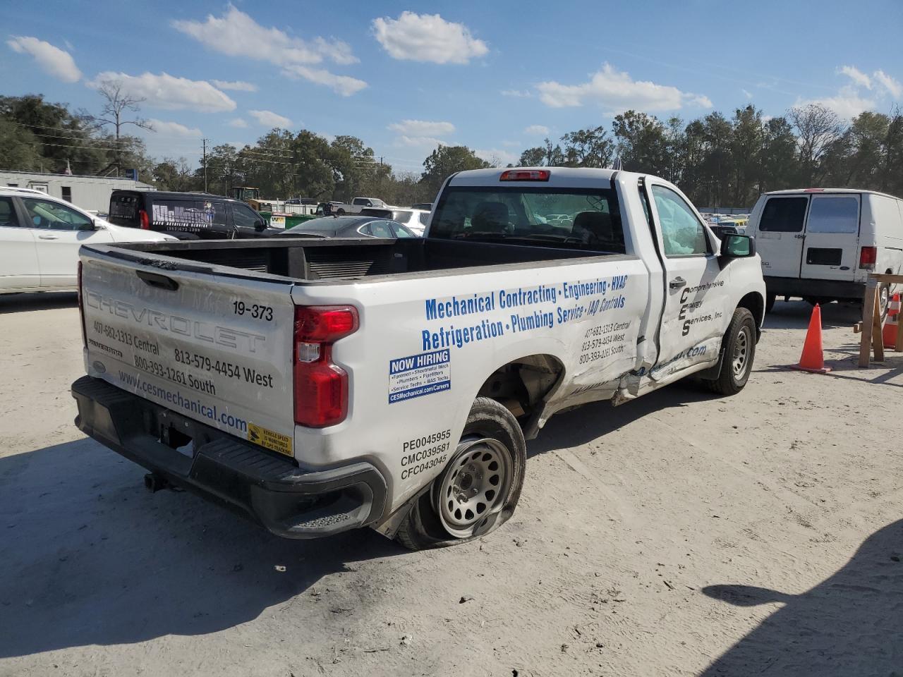 2019 CHEVROLET SILVERADO - Фото 3