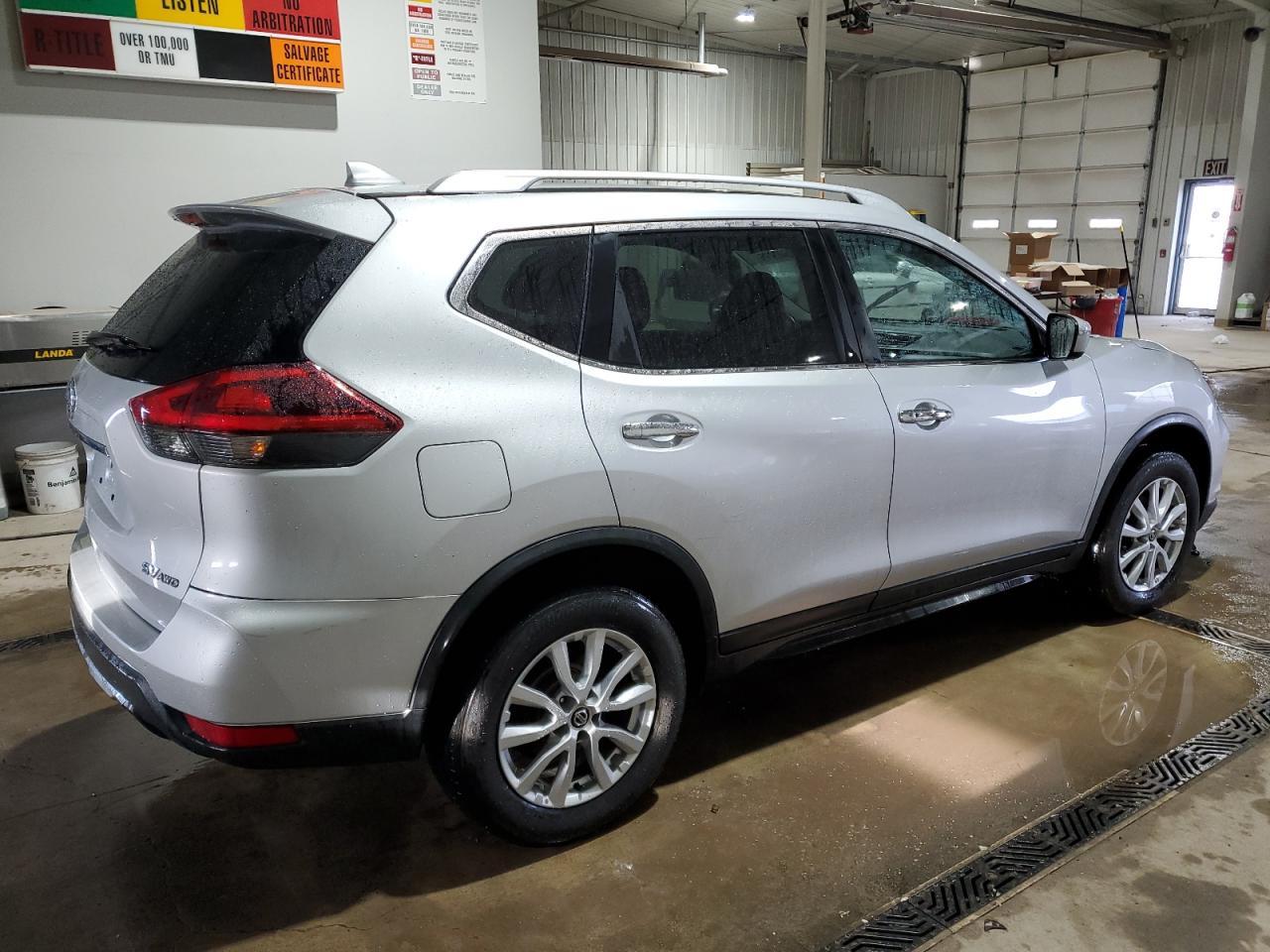 2018 NISSAN ROGUE S - Фото 3